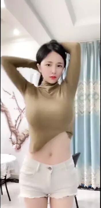 Sweet Chinese Busty non Nude çevrimiçi izle GiG SEX