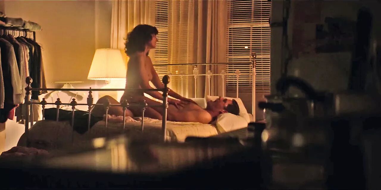 Alison Brie Nude Sex Scene In Glow Series Scandalplanet Evrimi I