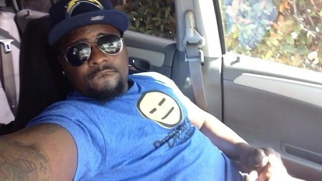 Black chub massive facial in car