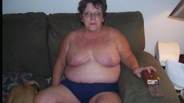 OmaFotzE Naked Photos of Amateur Mature Ladies