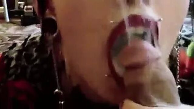 Alt babe smoking 'n tease