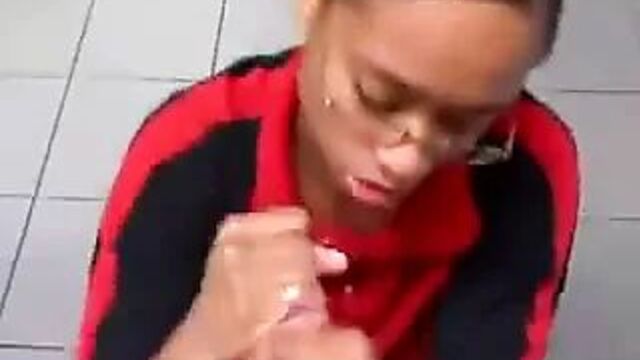 Amateur black girl gives bj & swallow cum