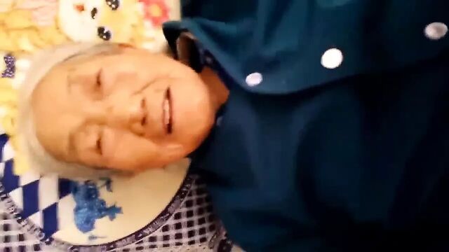 Chinese 75yo Granny Creampie
