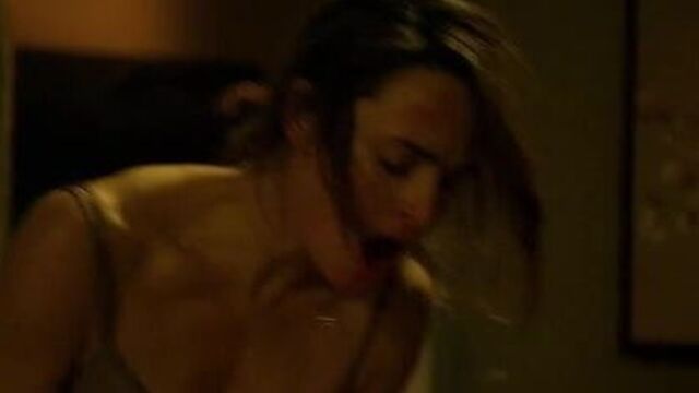 Mia Maestro - The Strain