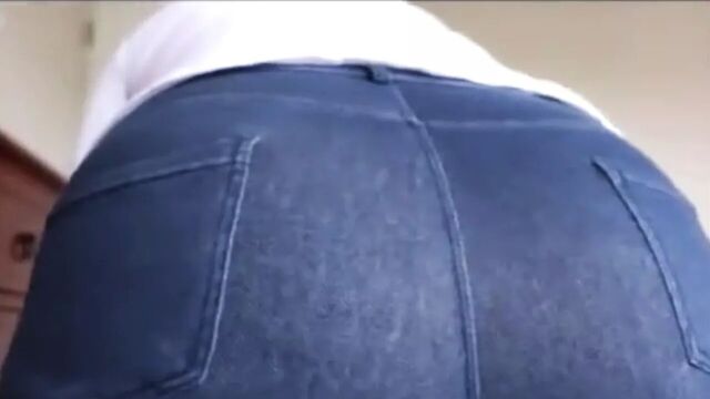 Teacher trading farts for tuition