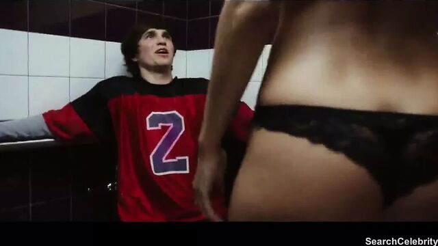 Reanin Johannink nude - All Cheerleaders Die