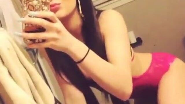 Hot little thing in pink lingerie twerking