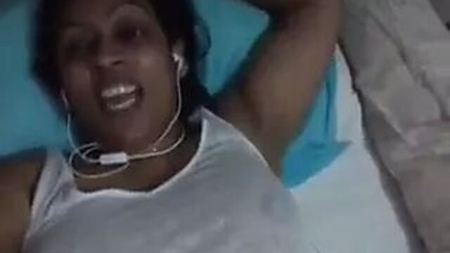 Sri Lanka Aunt showing her upper body