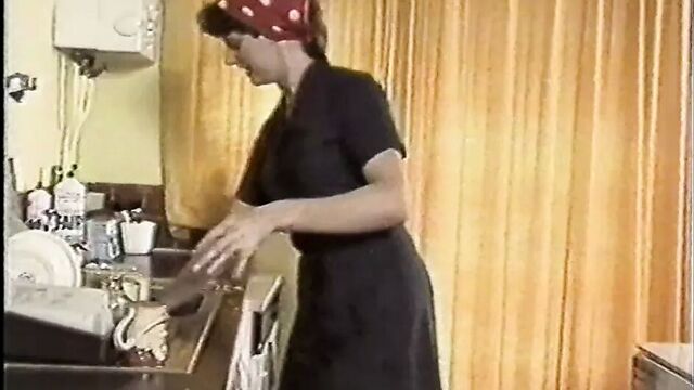 HOUSEWIFE SPECIAL no 7 (UK 1980s) part 4