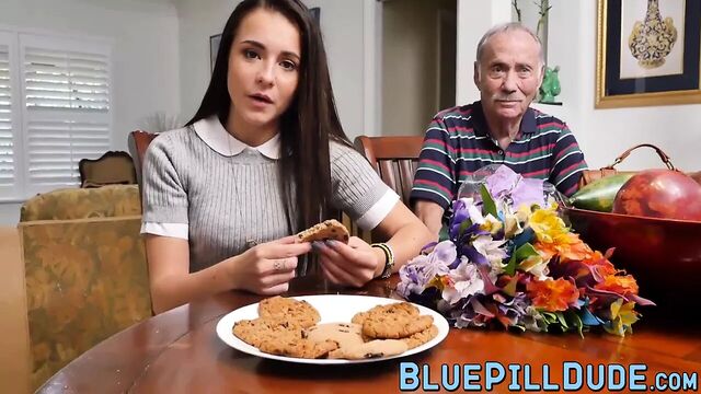 Hot ass teen with tattoos riding that old wood of gentlemen