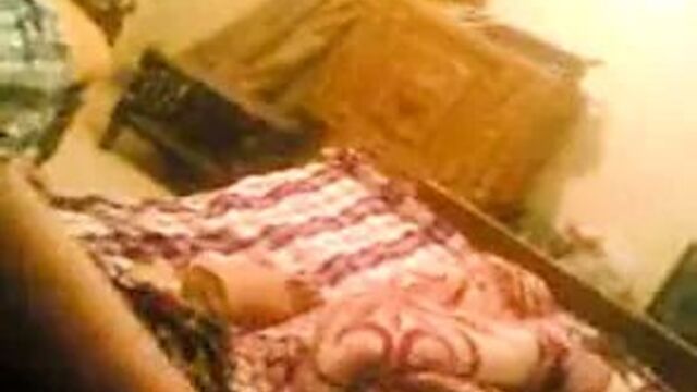 Colthed arab egyptian gf sucking cock