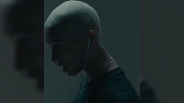 Hate Me - Ellie Goulding - She Gets Me So Hard In This One