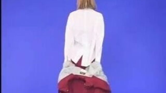 Strip tease clara morgane hotesse de l'air