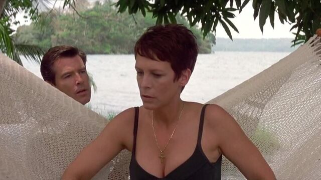 Jamie Lee Curtis - The Tailor of Panama 02