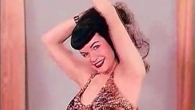 Sensitive Belly Dance of a Hot Pornstar (1950s Vintage)