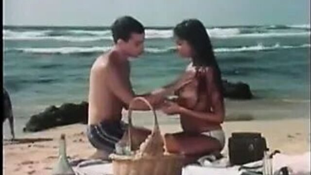 Bea Fiedler,Sonja Martin in Lemon Popsicle 4 (Israel 1983)