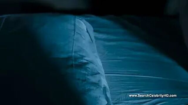 Vera Farmiga nude - In Tranzit (2007)