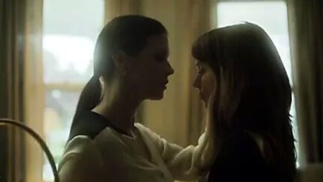 Rooney Mara, Catherine Zeta-Jones - Side Effects.