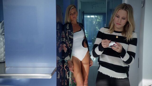 Eliza Coupe. Kirsten Bell - ''Veronica Mars'' s4e01