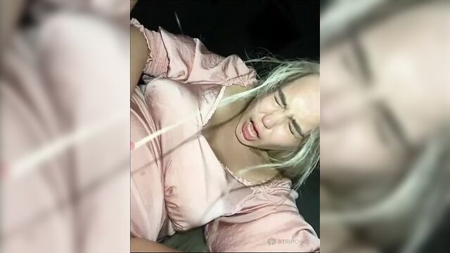 Nami shoolgirl squirts on stairs close to her home