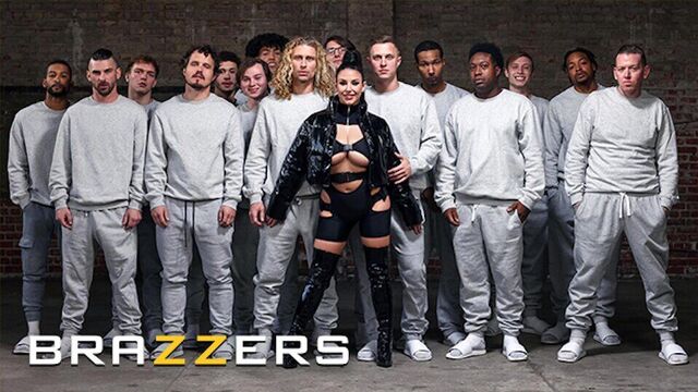 Bombshell Angela White Satisfies, Devours All Of The Hungry Cocks In The Room - Brazzers