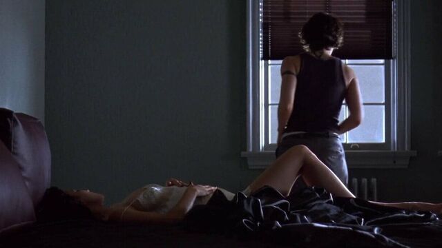 Gina Gershon and Jennifer Tilly - ''Bound'' 03