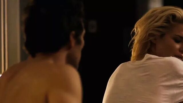 Rachael Taylor, Isabel Lucas, Madison Burge - The Loft