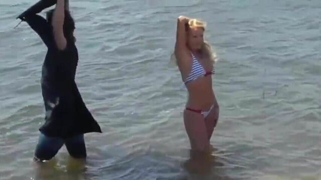 Jewel Bikini Photoshoot