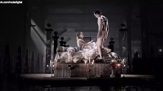 Maaike Neuville Nude - Goltzius and the Pelican Company