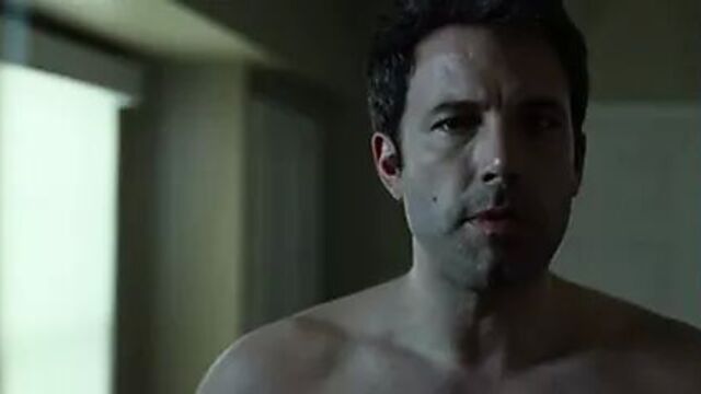 Ben Affleck going frontal in Gone Girl (Frontal)