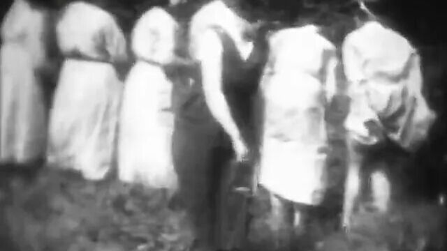 Horny Mademoiselles get Spanked in Woods (1930s Vintage)