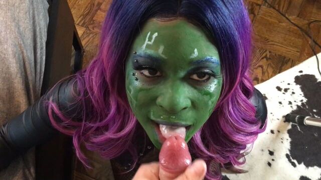 Gamora Gags On Quill’s Cock : Cosplay Facefuck, Deepthroat Throatfuck Blowjob