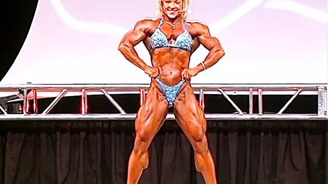Lisa Aukland - Muscle GILF at 2007 Olympia