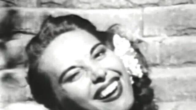 Jean topless in the garden (Vintage 1950s Pin-up)