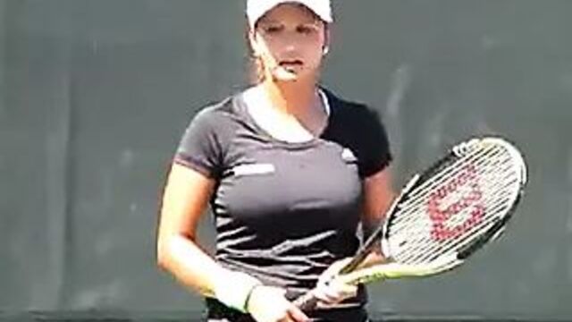 Sania Mirza Bouncing BooB