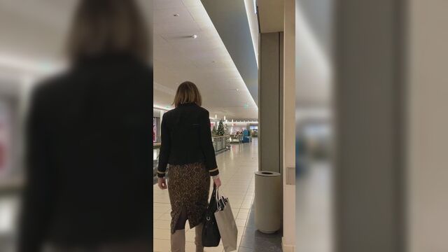 Beige snake leather skirt