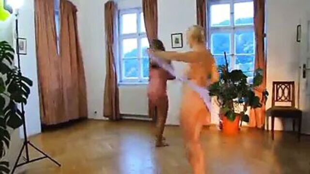 Naked Women. Erotic Dance.