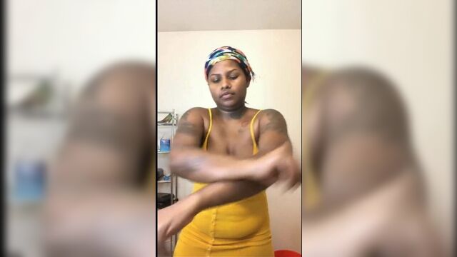 Bigo - ID72446462 - Nipple slip