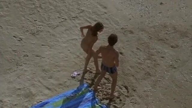 Rosi Chernogorova: Sexy Nude Girl - Shark Attack 3 Megalodon